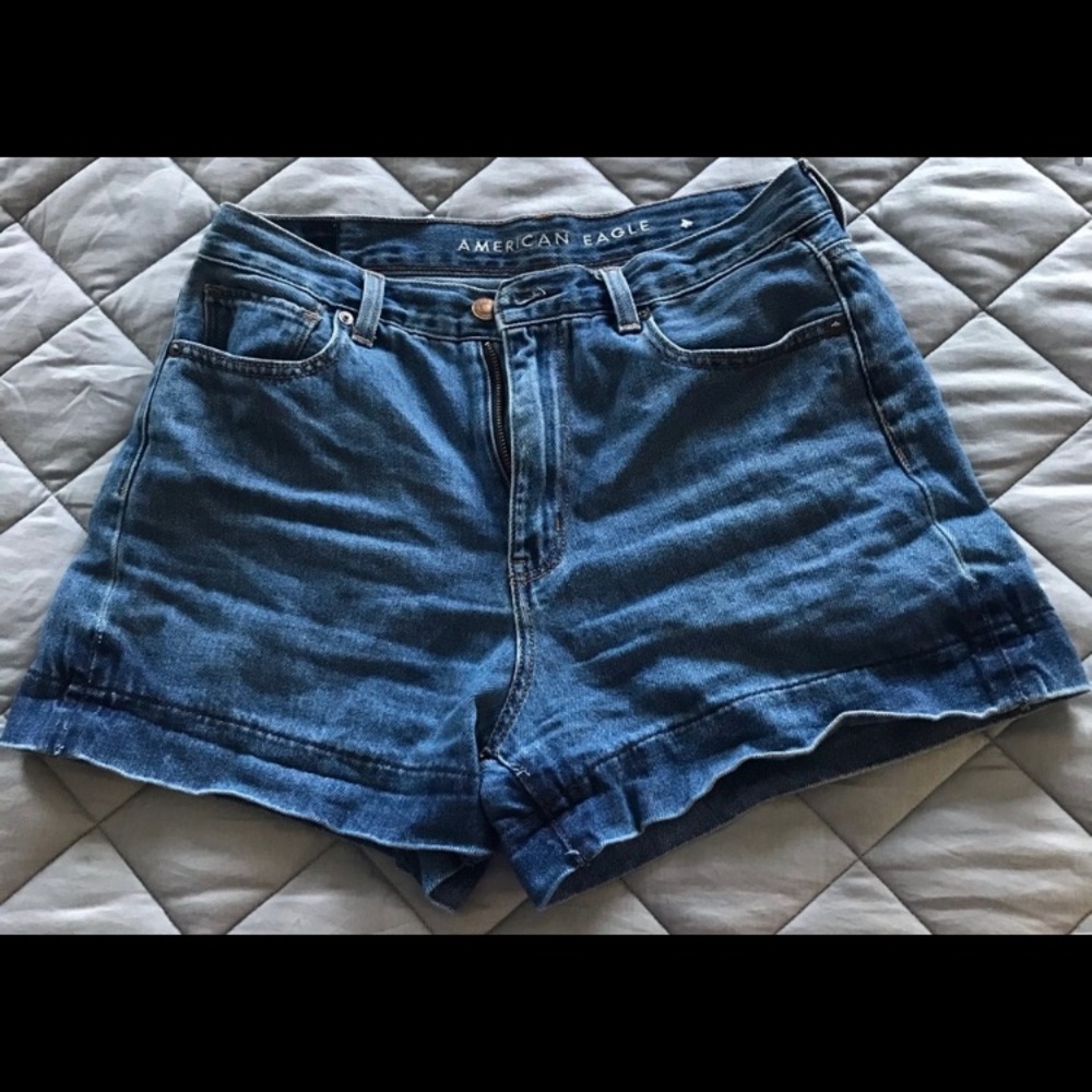 American eagle mom shorts